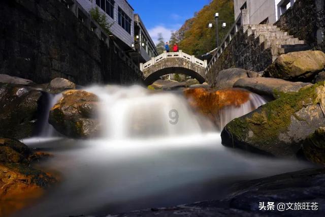 当众给乾隆一巴掌,却因祸得福获封王爷,刘墉是怎么做到的?